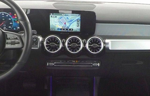 Mercedes-Benz GLB 200d 4MATIC A/T