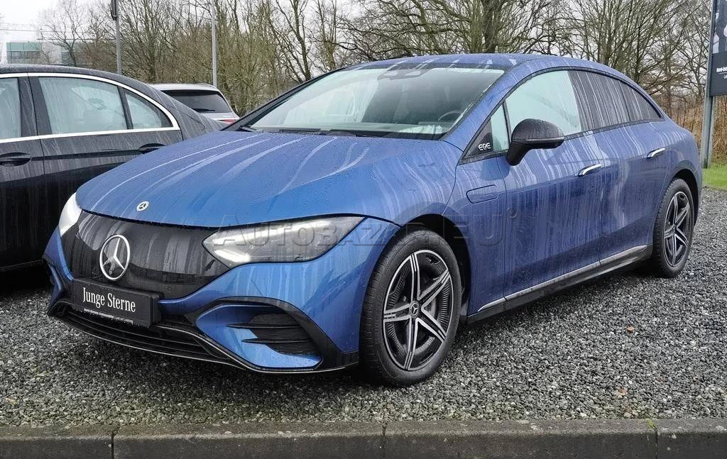 Mercedes-Benz EQE 300