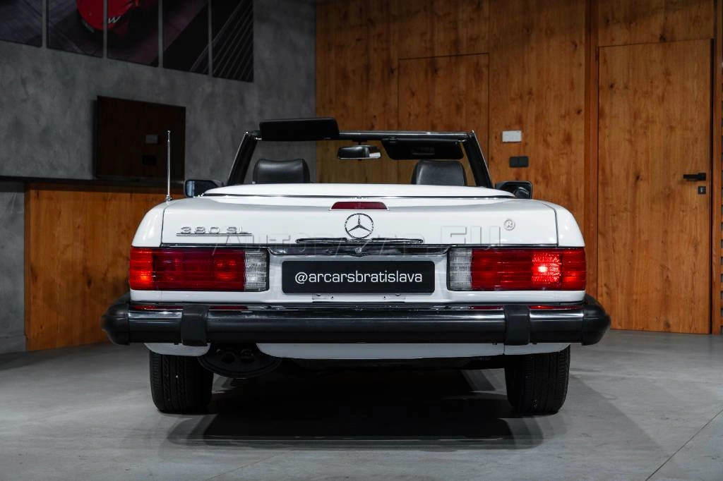 Mercedes-Benz SL 380