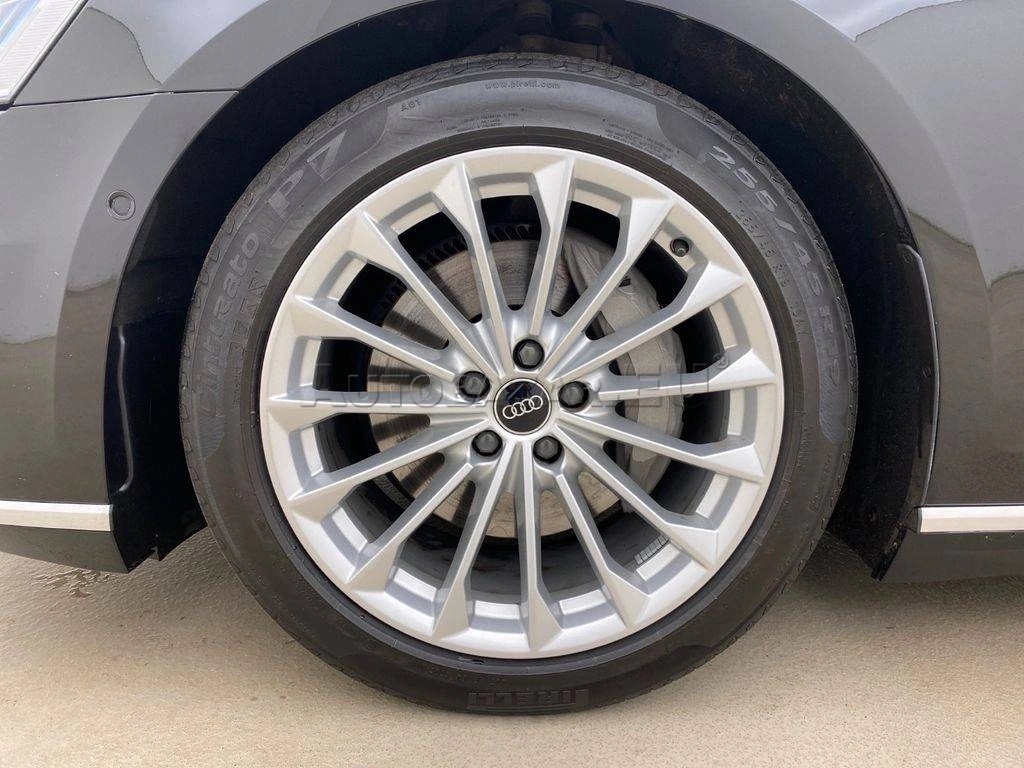 Audi A8 Long 50 3.0 TDI V6 quattro tiptronic