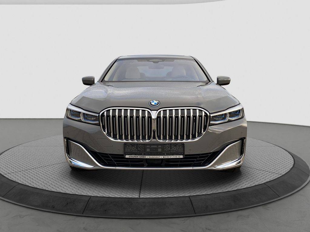 BMW Rad 7 745 Le Hybrid A/T