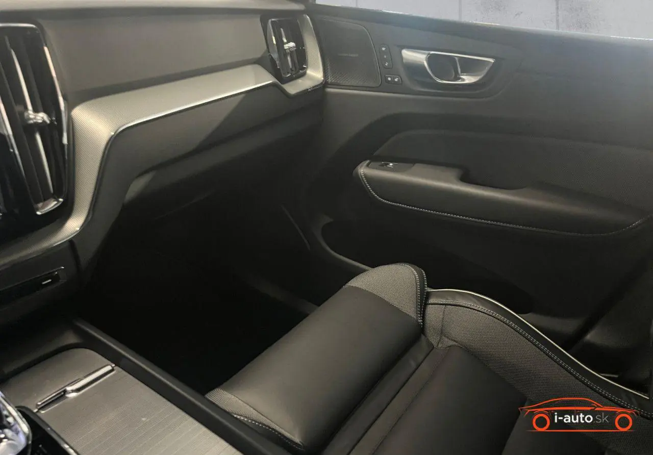 Volvo XC60 2023 na predaj – fotografia 23