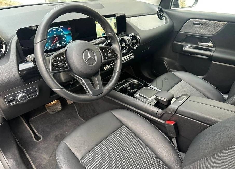 Mercedes-Benz GLA 200 d A/T
