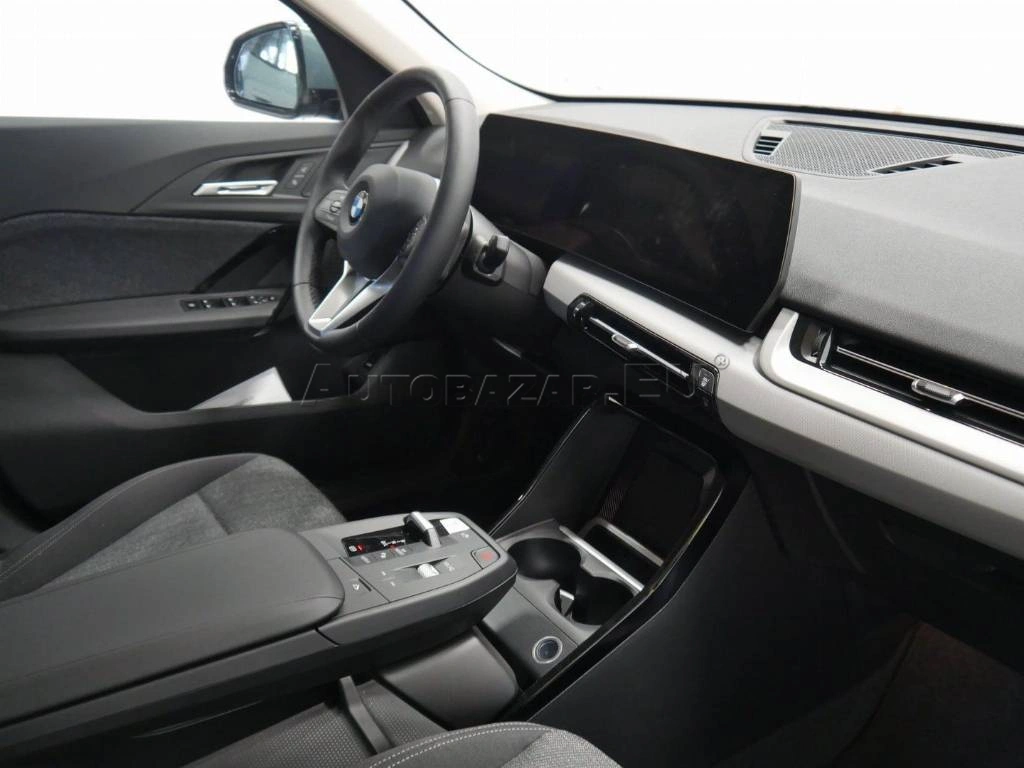 BMW X2 sDrive20i mHEV A/T