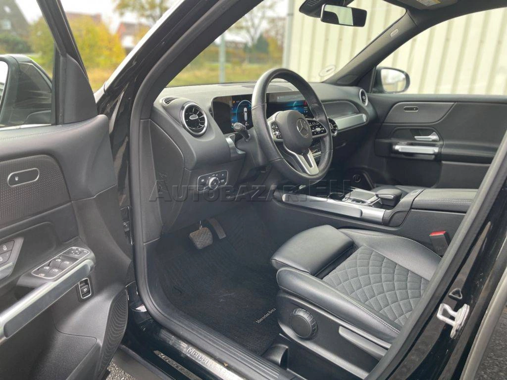Mercedes-Benz GLB 200d A/T