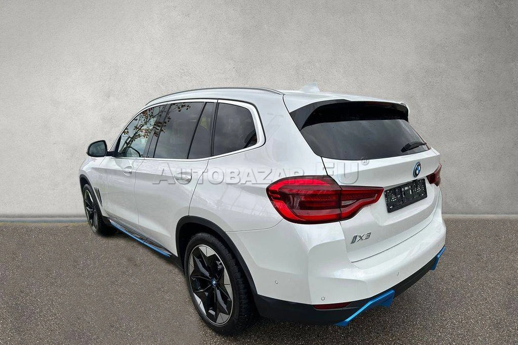 BMW iX3 A/T