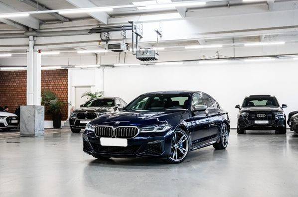 BMW M550i xDrive A/T