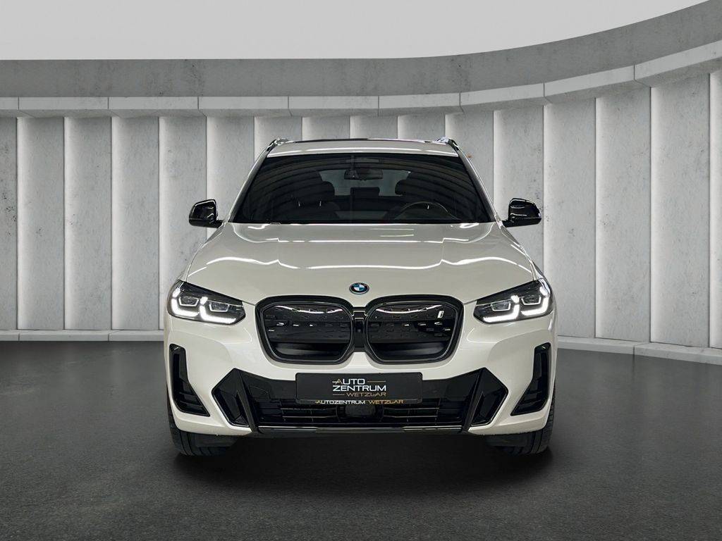 BMW iX3 A/T