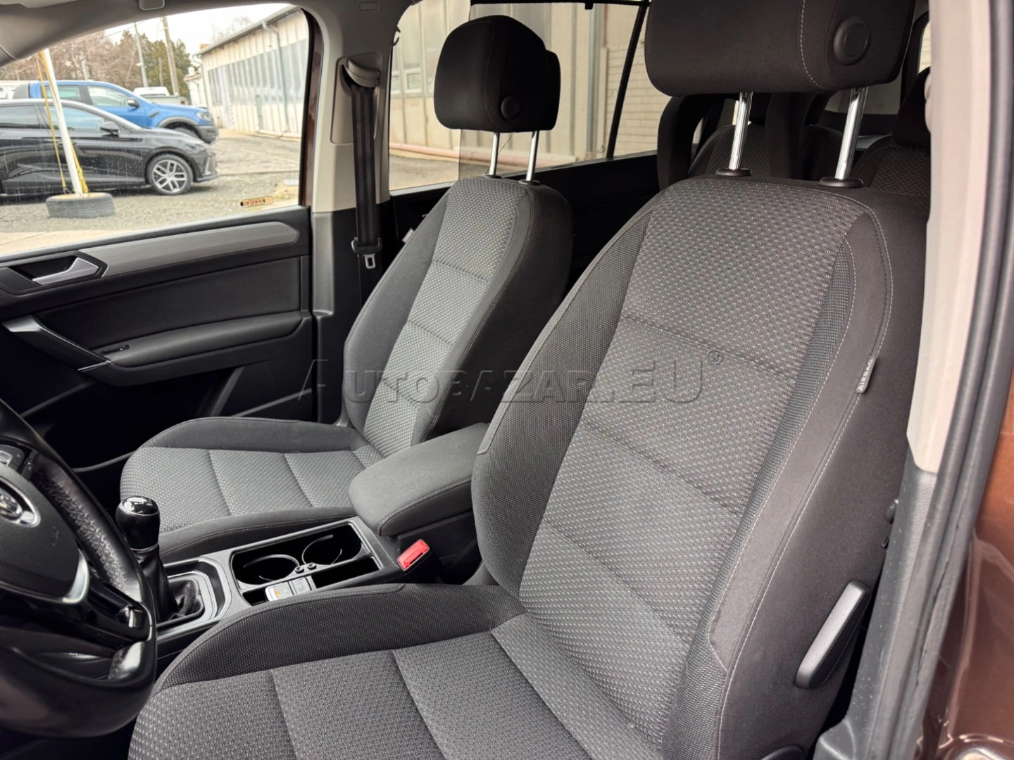 Volkswagen Touran 2015 na predaj – fotografia 25