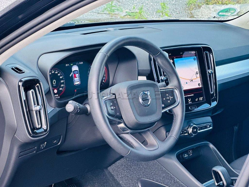 Volvo XC40 T3 163k Momentum Pro A/T
