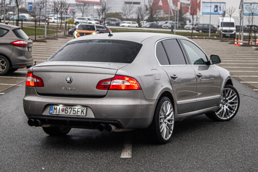Škoda Superb