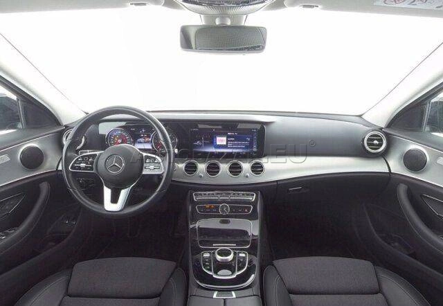 Mercedes-Benz E trieda Sedan 220 d A/T