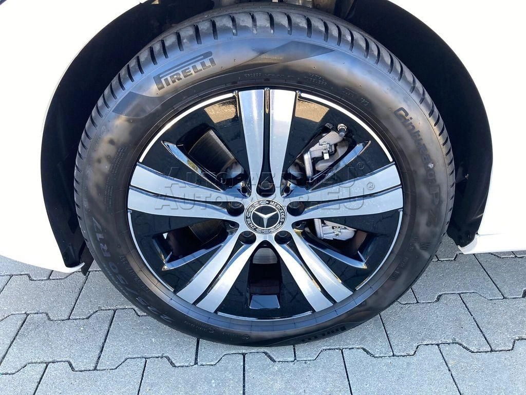 Mercedes C trieda T 300 d mHEV A/T