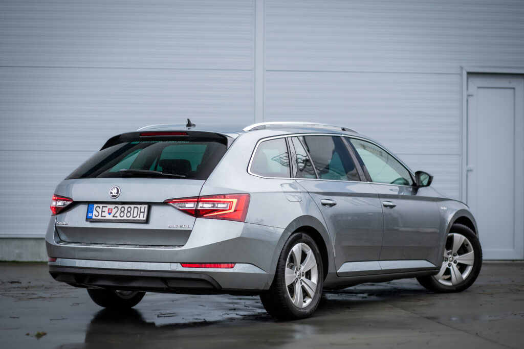 Škoda Superb Combi