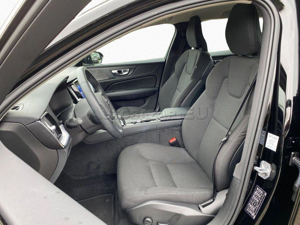 Volvo V60 B4 Momentum Pro A/T