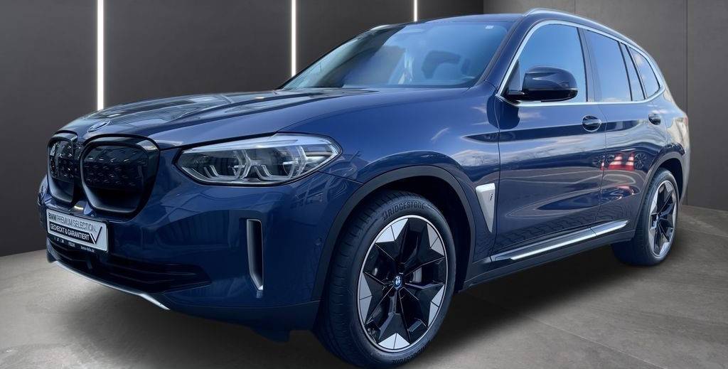 BMW iX3 A/T