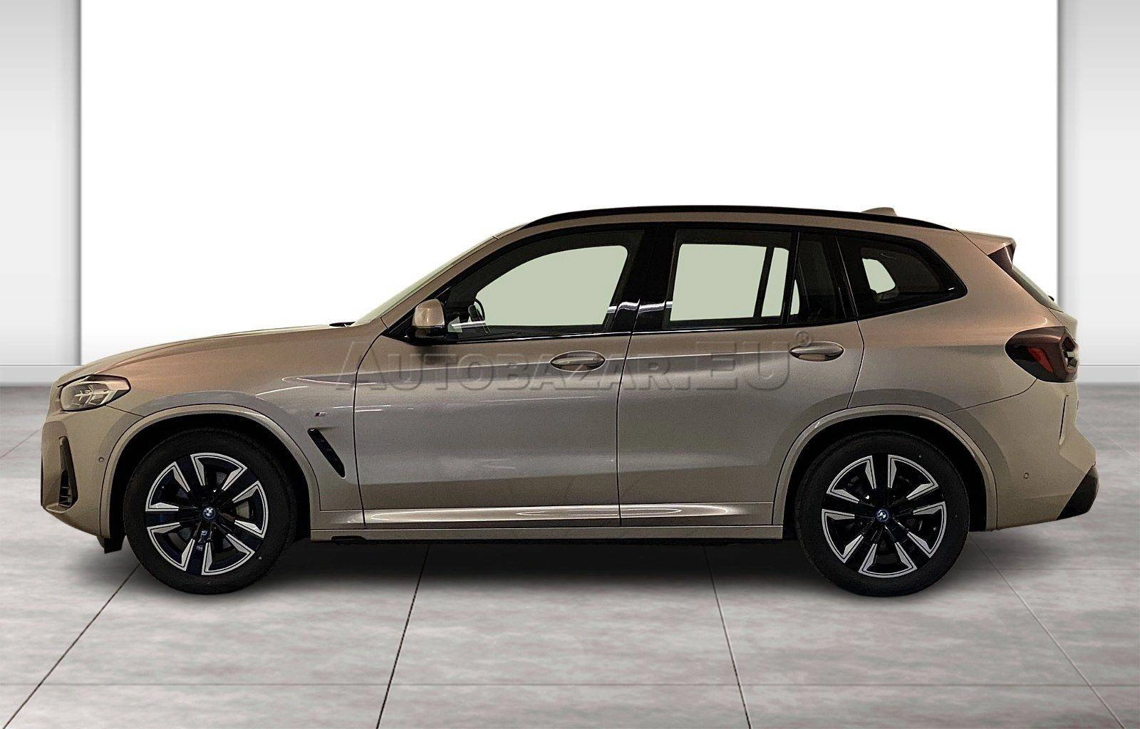 BMW iX3 A/T