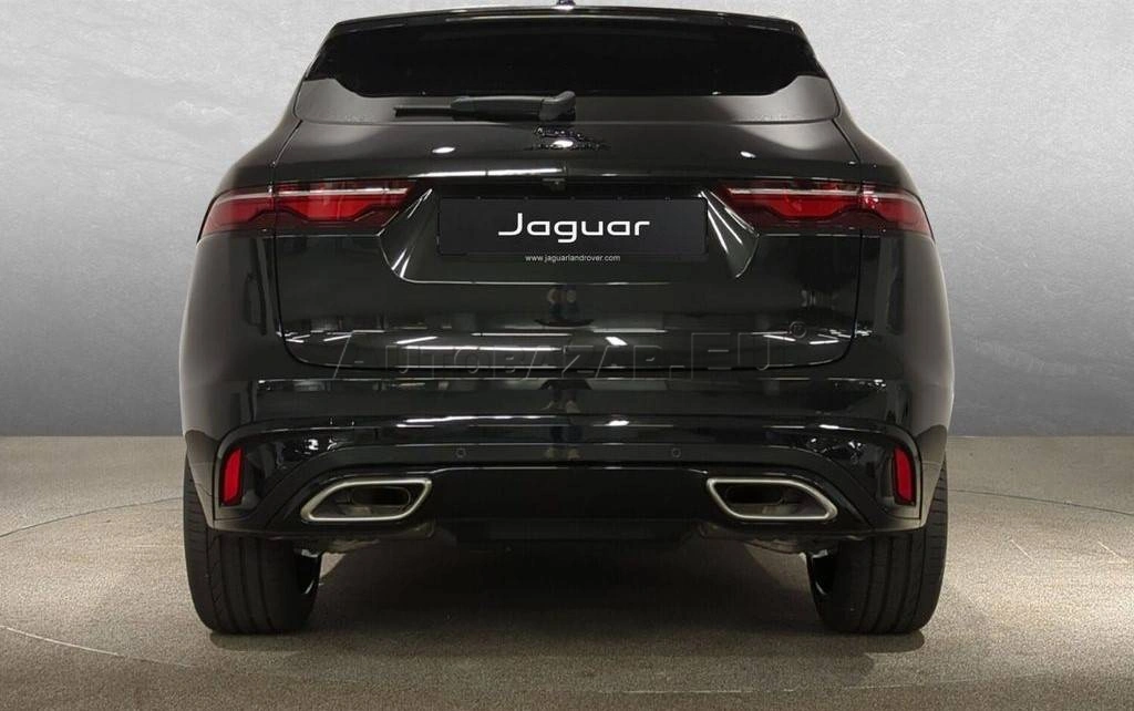 Jaguar F-Pace 3.0d I6 D300 MHEV R-Dynamic SE AWD A/T