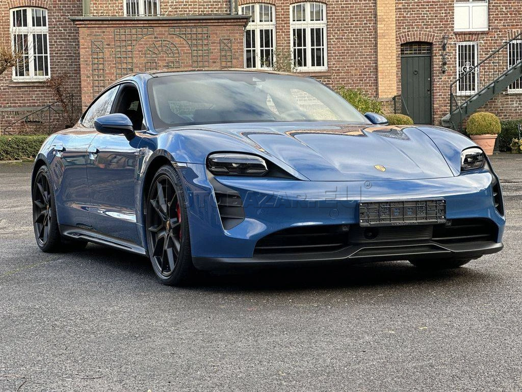 Porsche Taycan GTS