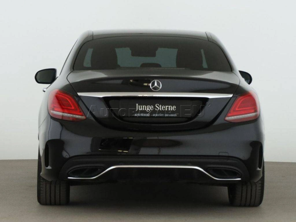 Mercedes-Benz C trieda Sedan 300 d A/T