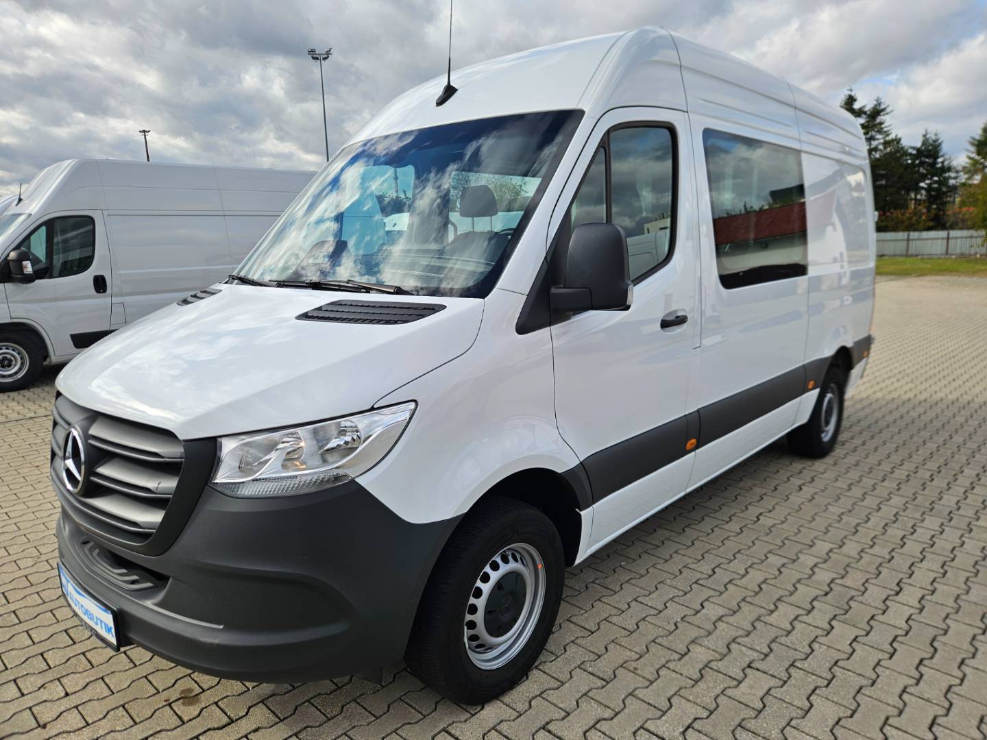 Mercedes-Benz Sprinter 315 CDI CREW CAB 5 MIEST