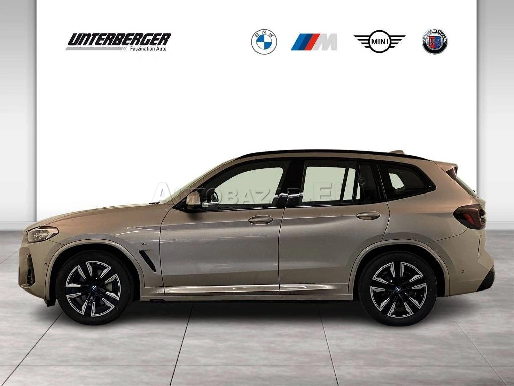 BMW iX3 A/T