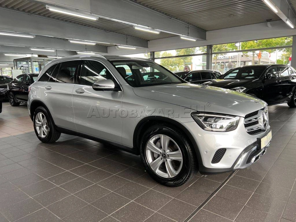 Mercedes-Benz GLC SUV 300 d 4MATIC A/T