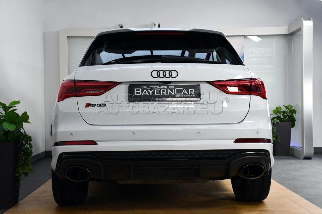 Audi RSQ3 2.5 TFSI quattro S tronic