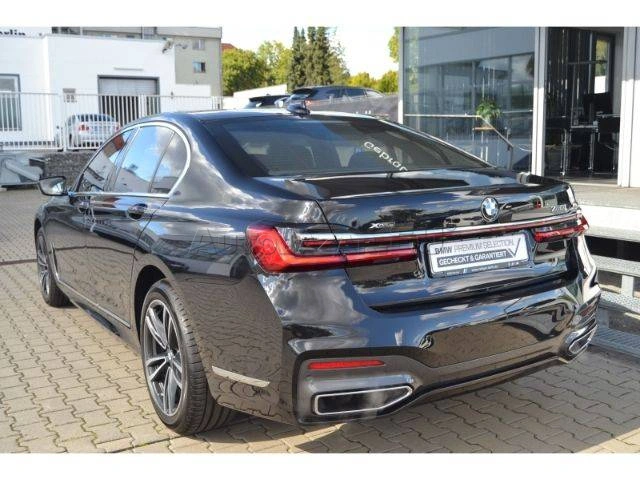 BMW Rad 7 750i xDrive A/T
