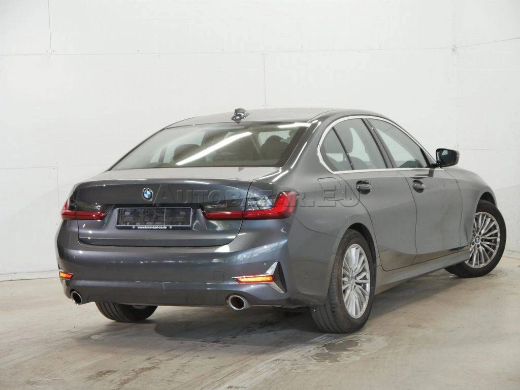 BMW Rad 3 320i A/T