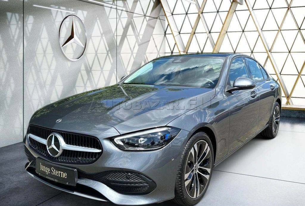 Mercedes-Benz C trieda Sedan Mercedes Benz  300d