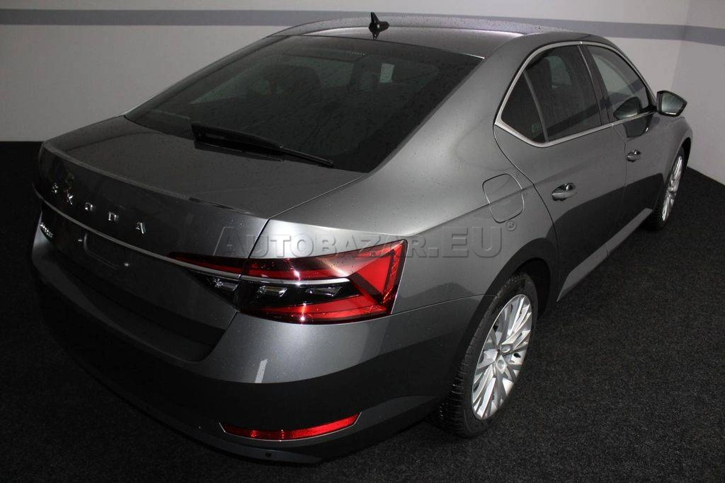 Škoda Superb 2.0 TDI SCR Sportline DSG