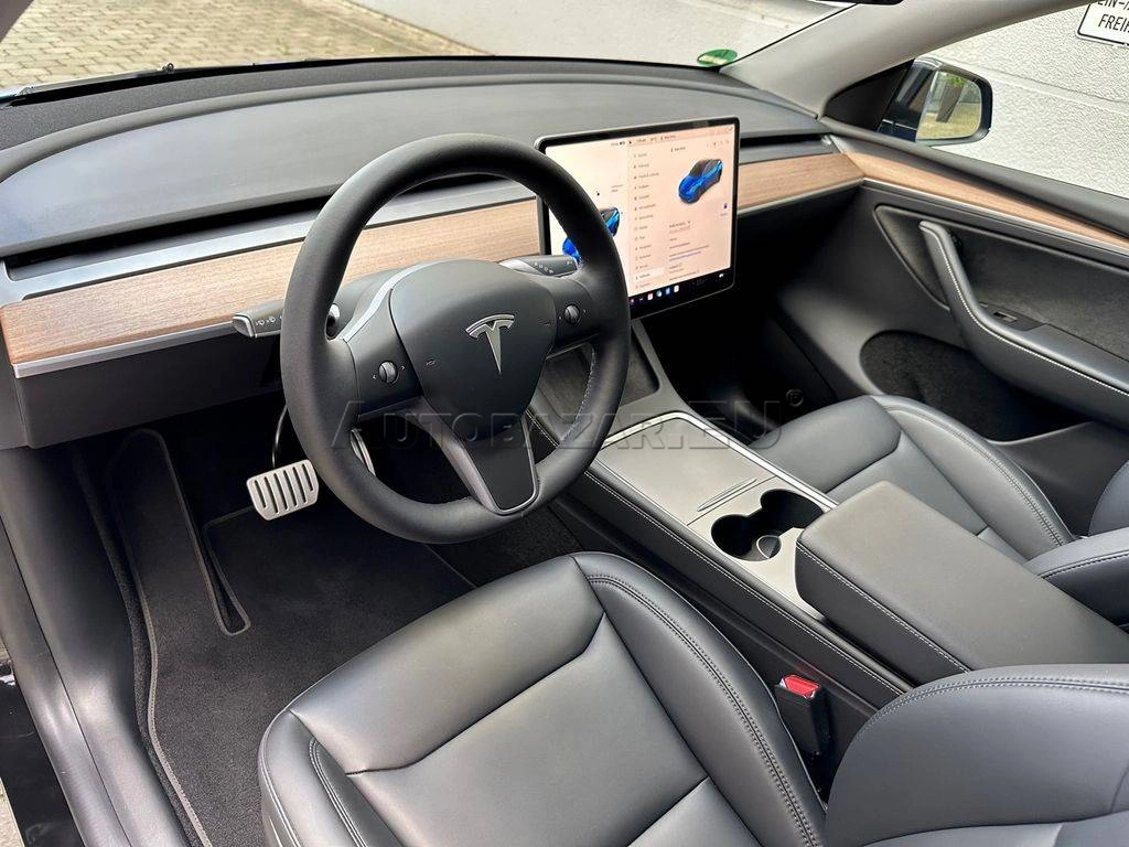 Tesla Model Y 2023 na predaj – fotografia 10