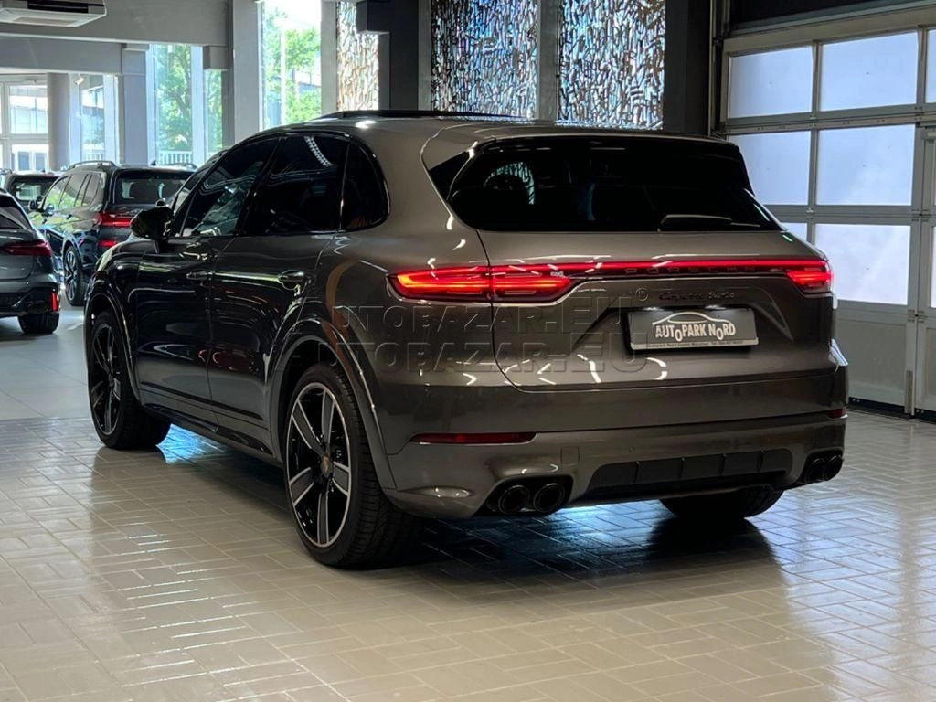 Porsche Cayenne Coupe Turbo 4x4 A/T