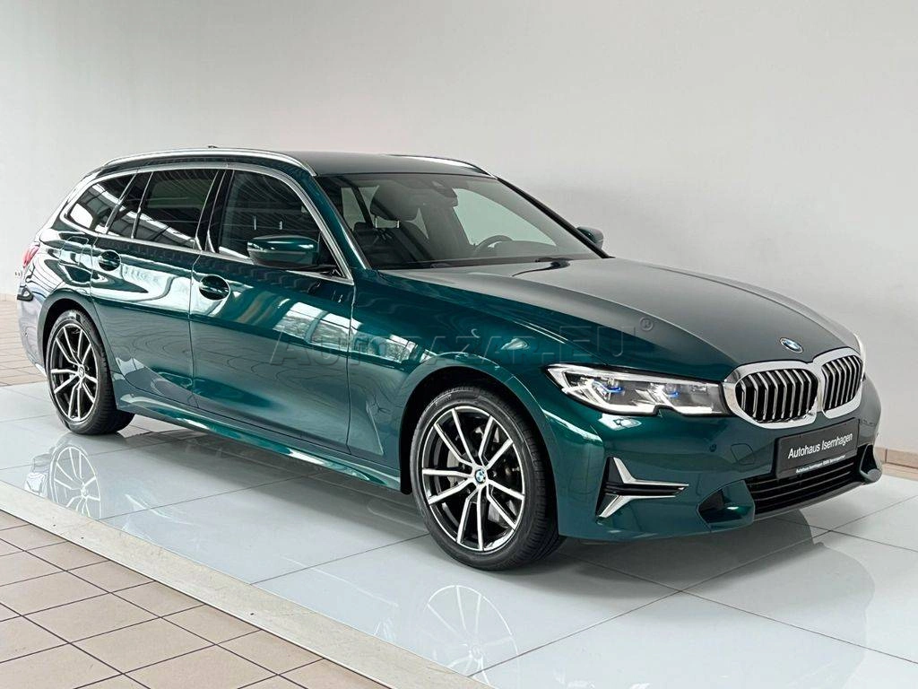 BMW Rad 3 Touring 330d mHEV  xDrive A/T