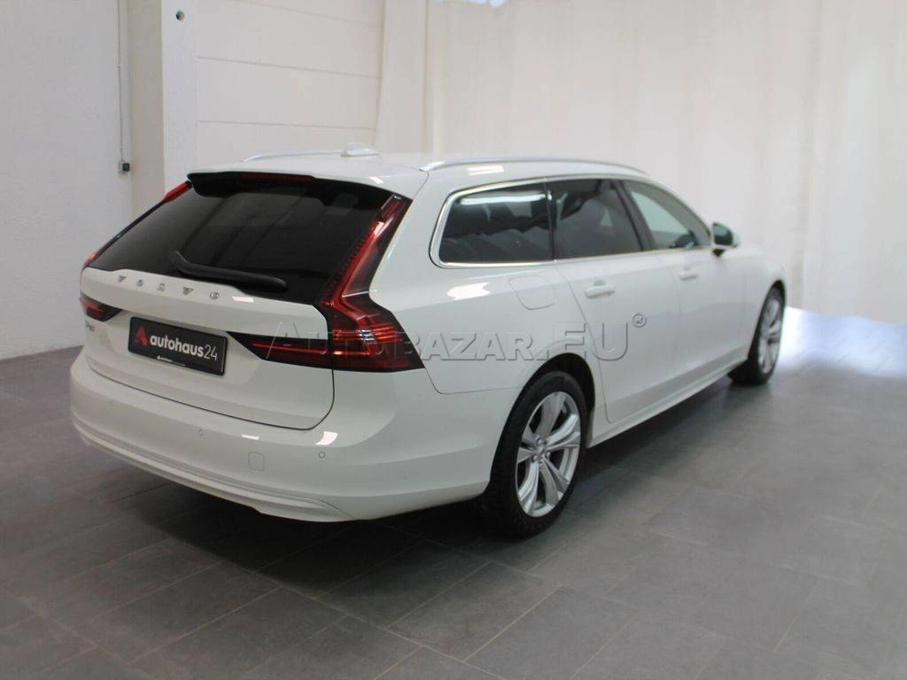 Volvo V90 B4 Momentum Pro A/T