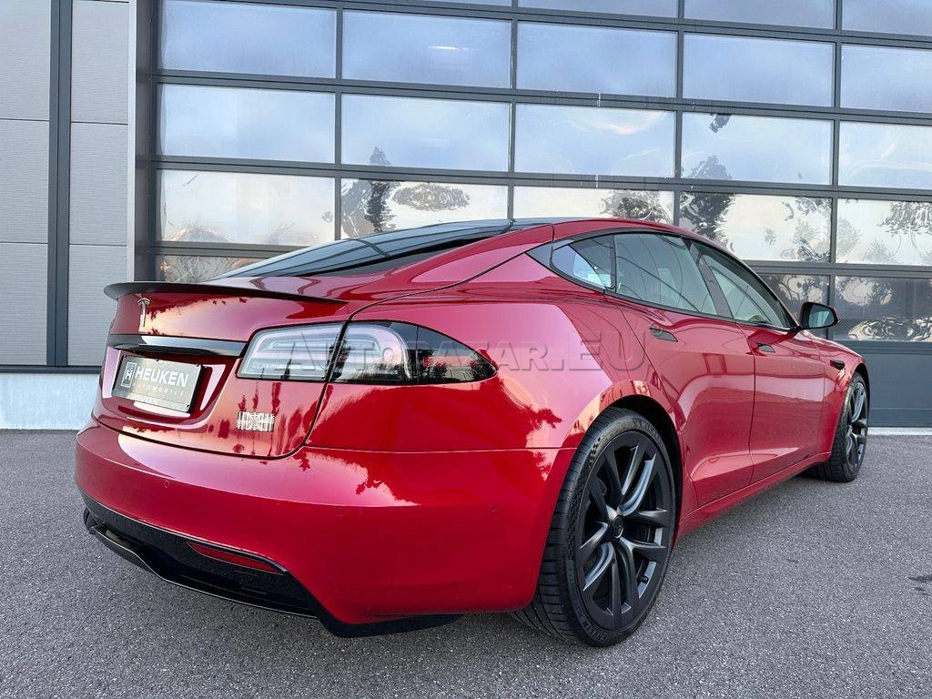 Tesla Model S Plaid
