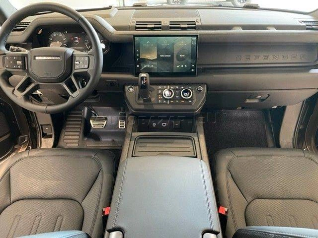 Land Rover Defender 90 D300 X Black Pack