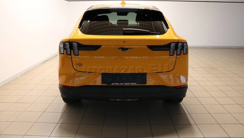Ford Mustang Mach-E 75,7kWh RWD STD