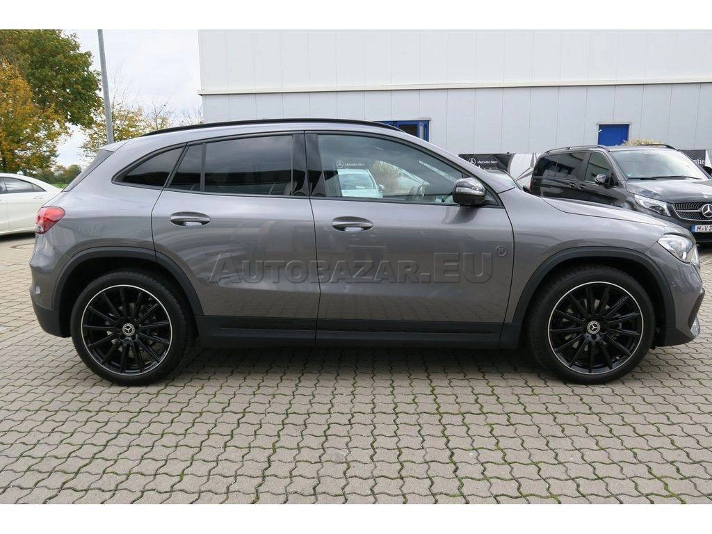 Mercedes-Benz GLA 200 d 4MATIC A/T