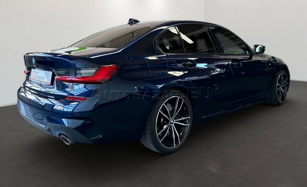 BMW Rad 3 330i A/T