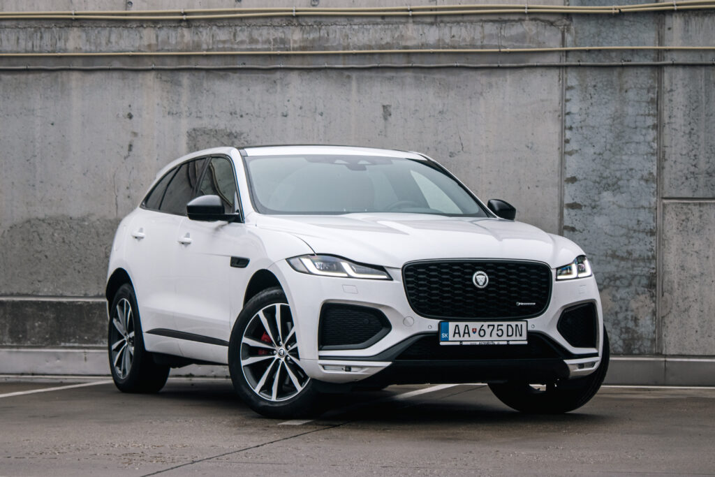 Jaguar F-Pace