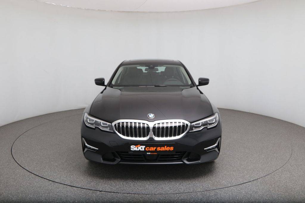 BMW Rad 3 330i xDrive A/T