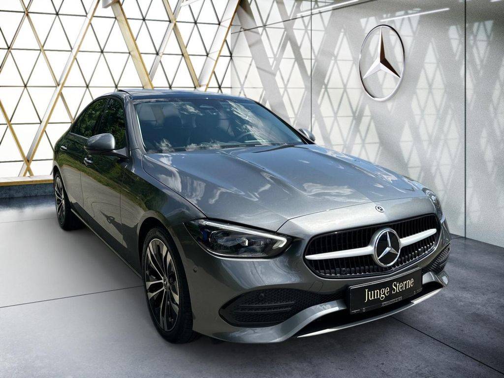 Mercedes-Benz C trieda Sedan Mercedes Benz  300d