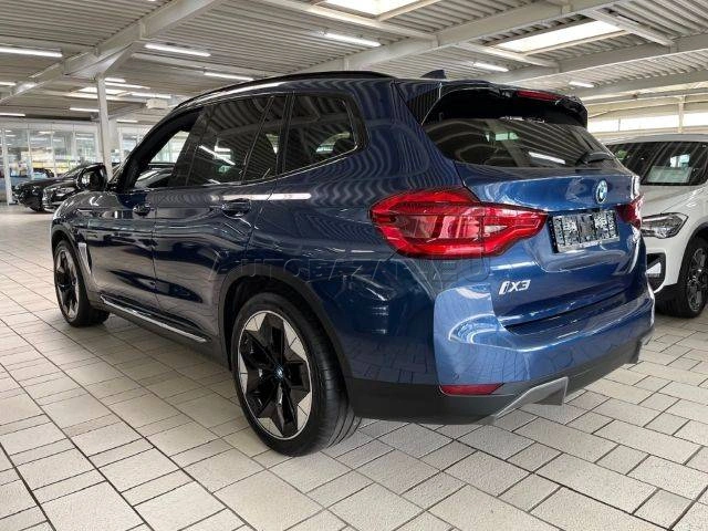 BMW iX3 A/T