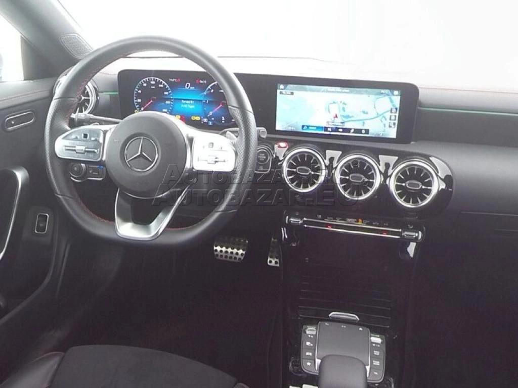 Mercedes CLA Kupé 220 d 4MATIC A/T