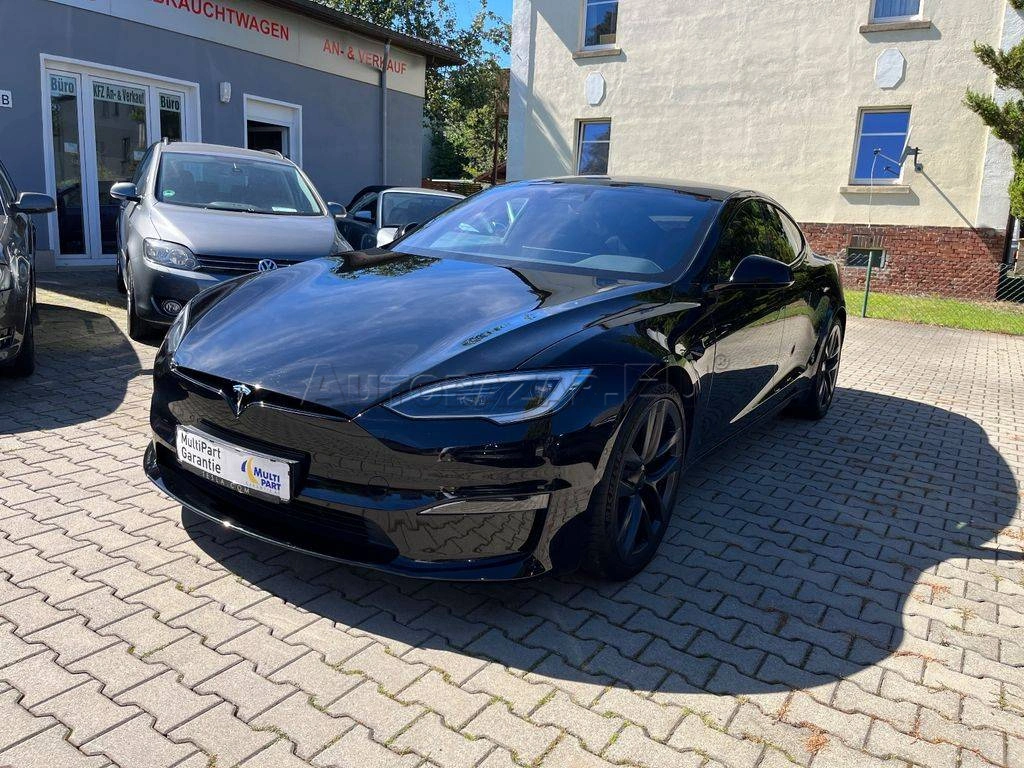Tesla Model S Plaid