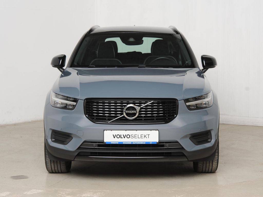Volvo XC40 D4 R-Design AWD A/T