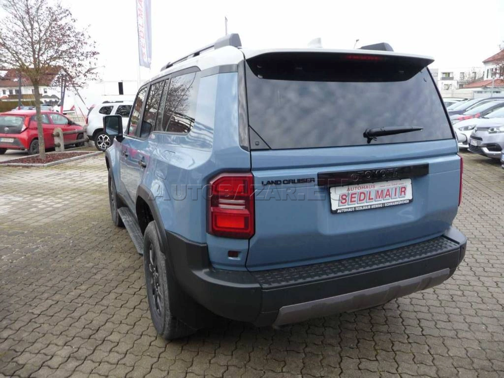 Toyota Land Cruiser 2.8 D-4D First Edition