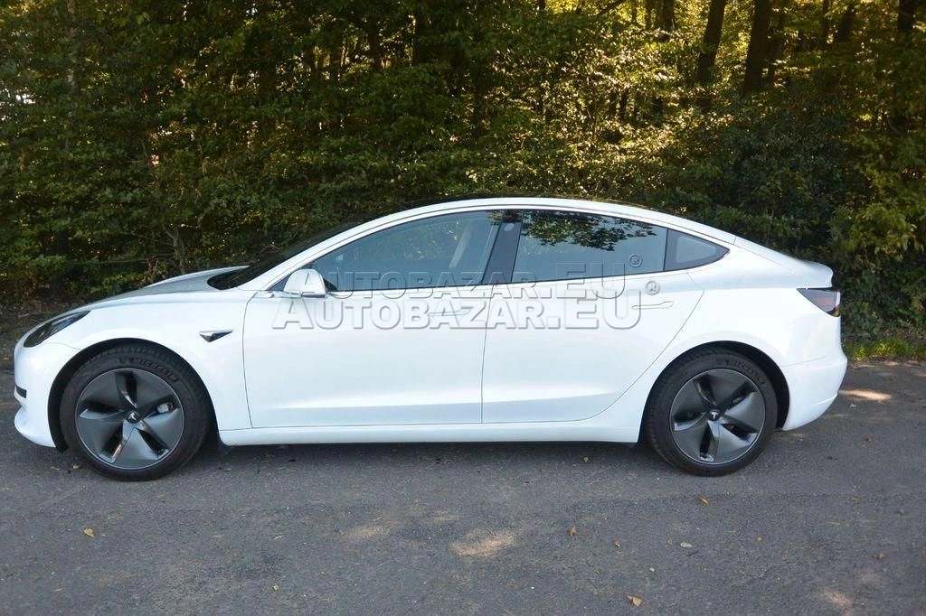 Tesla Model 3 Standard Range Plus 54kWh RWD